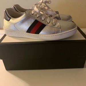 Gucci shoes